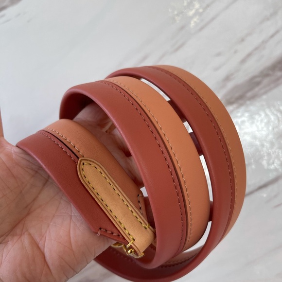 Authentic replacement strap SOLD - Picture 6 of 6